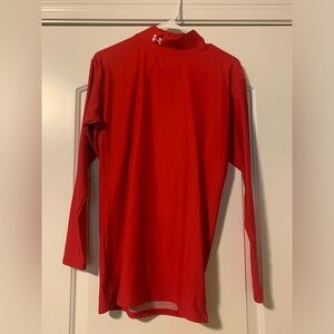 Under armor women’s turtle neck in red. Size XL.